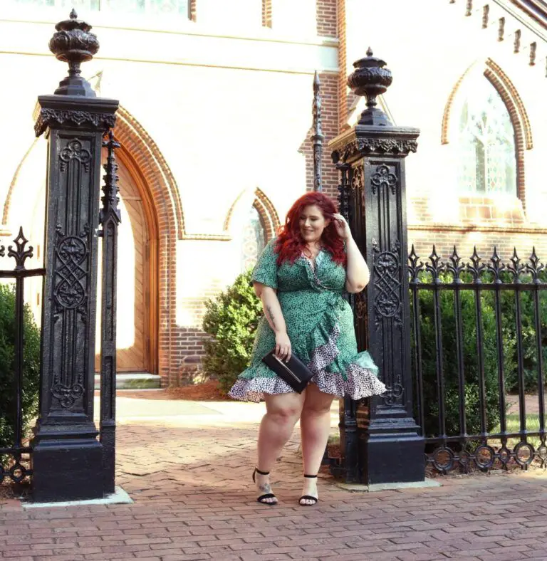Fashion Model Plus Size Influencer