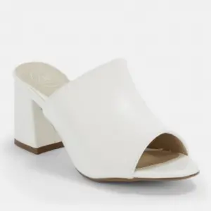 white mules