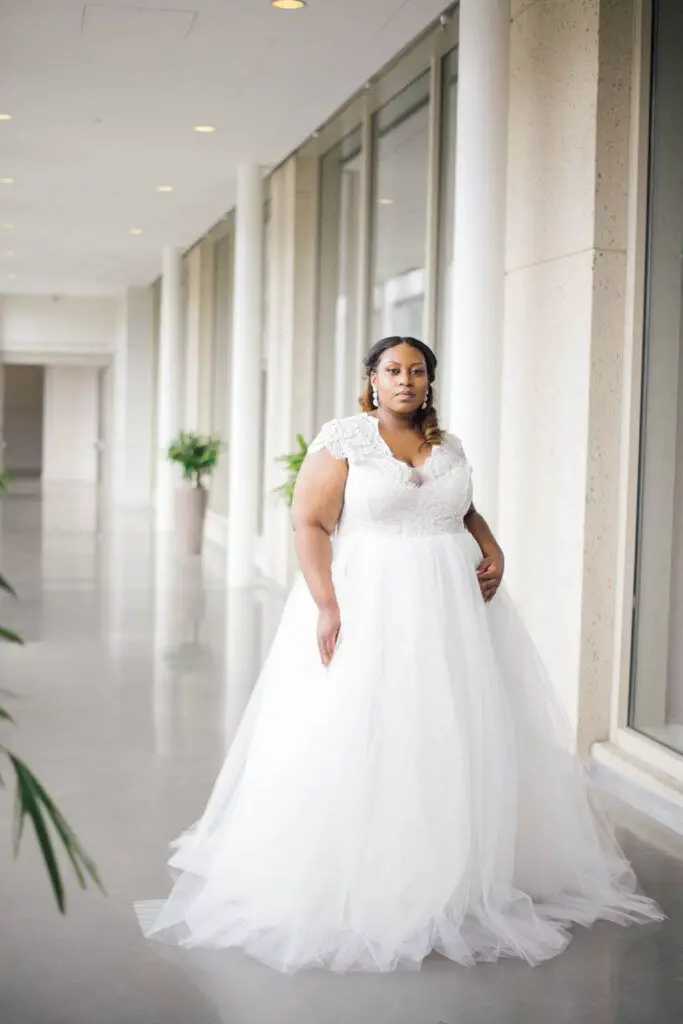 Stunning Plus Size Bridal with the Ella & Oak Fashion Show & Shoot!