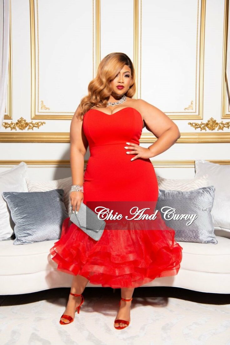 Plus Sweetheart BodyCon Dress with Tulle Bottom in Red