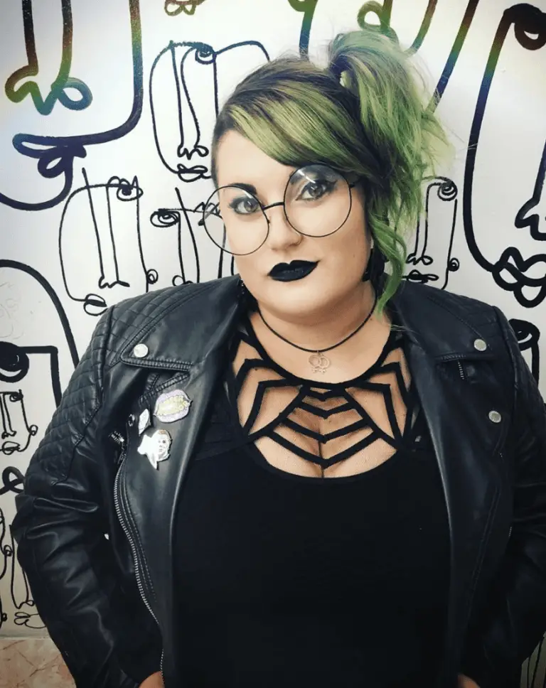 When Plus Size isn’t “Plus” Enough For Your Chest Size