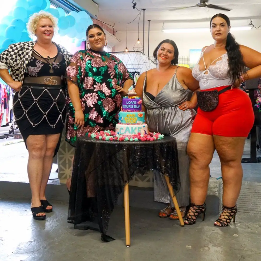 Los Angeles Plus Size Consignment- The Plus Bus BoutiqueThe Plus Directory