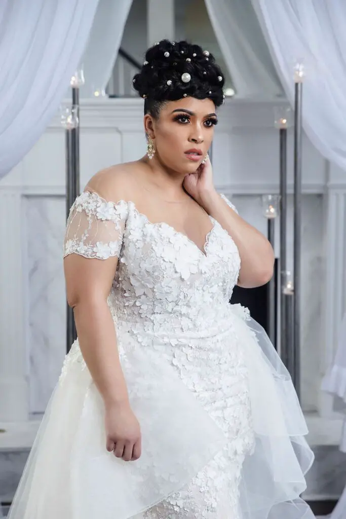 Affordable Luxury with this Plus Size Bridal Boutique: Laine London