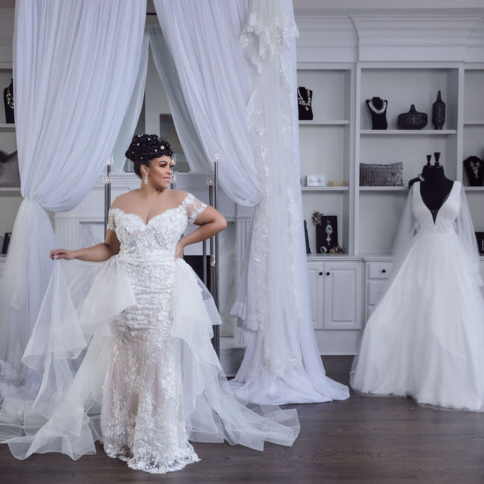 Kedelig krig Specialisere Affordable Luxury with this Plus Size Bridal Boutique: Laine London