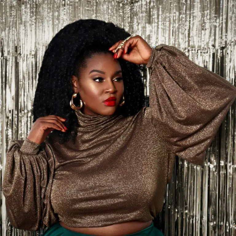 Christian Omeshun Giveaway on The Curvy Fashionista