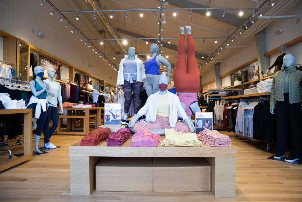 Athleta Adds Extended Sizing to 350 Styles