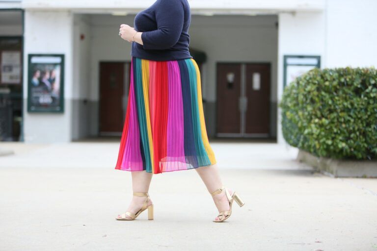 On Styling a Stomach: To Tuck Or Not To Tuck