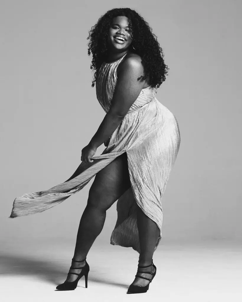 jari jones in black and white. plus size trans creatives to follow