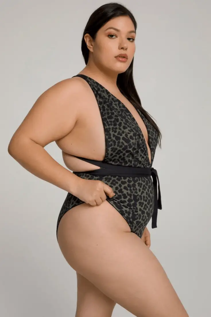 DIP DIVE ONE PIECE