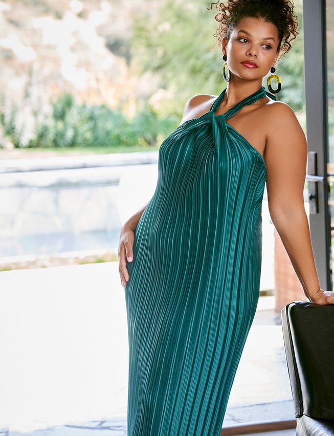 Plus size cocktail dresses for weddings
