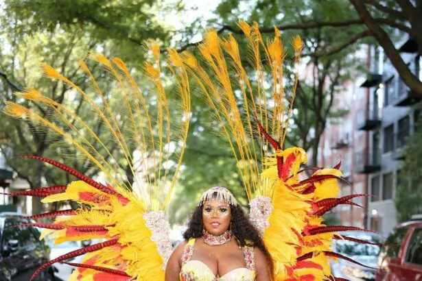 Curvy Carnival Chasers: Plus Size Women Are Carnival Too