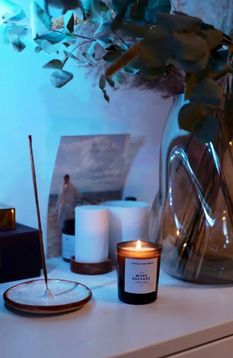 How to Use Aromatherapy For Your Wellness This Fall