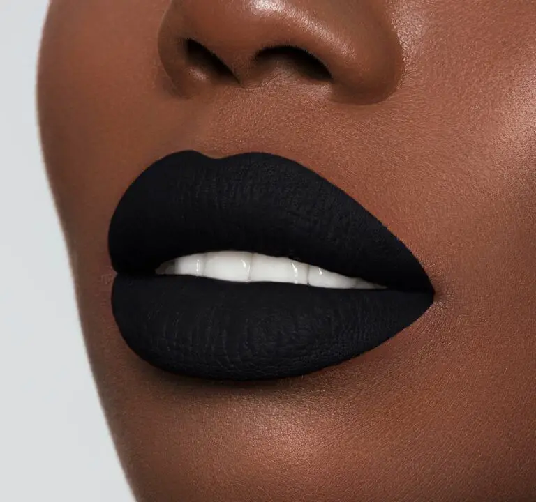 15 Lipsticks to Vamp Up Your Fall Makeup Looks