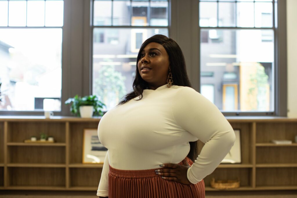 becoming your own self loved influencer

confidence boosters for plus size women 