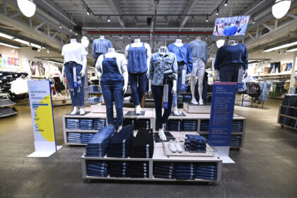 Old Navy In Store Experience