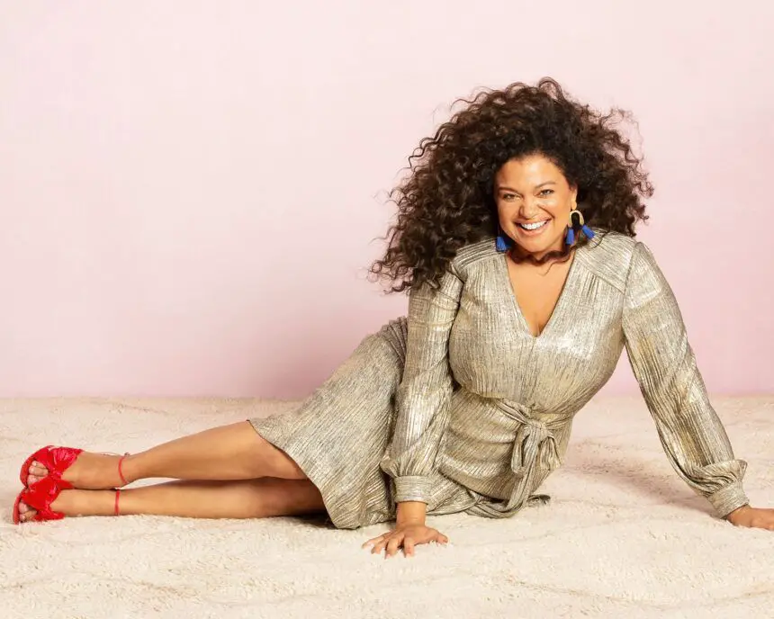 Michelle Buteau stars in 'Survival of the Thickest' Netflix trailer