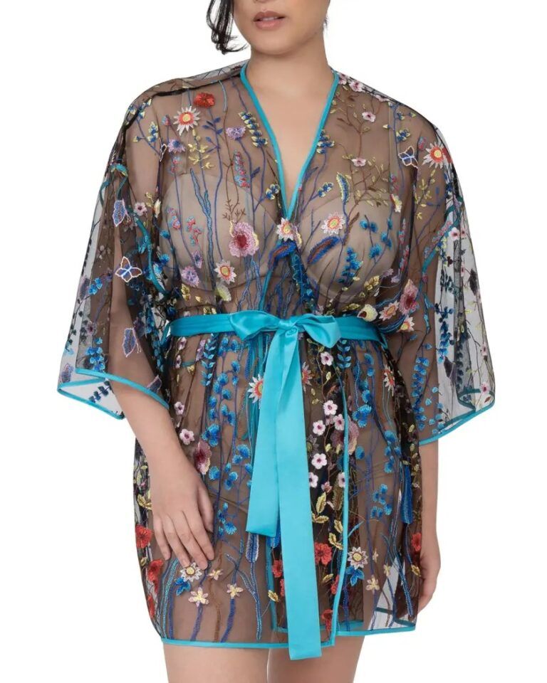 Plus Size Open Robe Spice it up with these 15 Sexy Plus Size Robes for Valentine's Day ...
