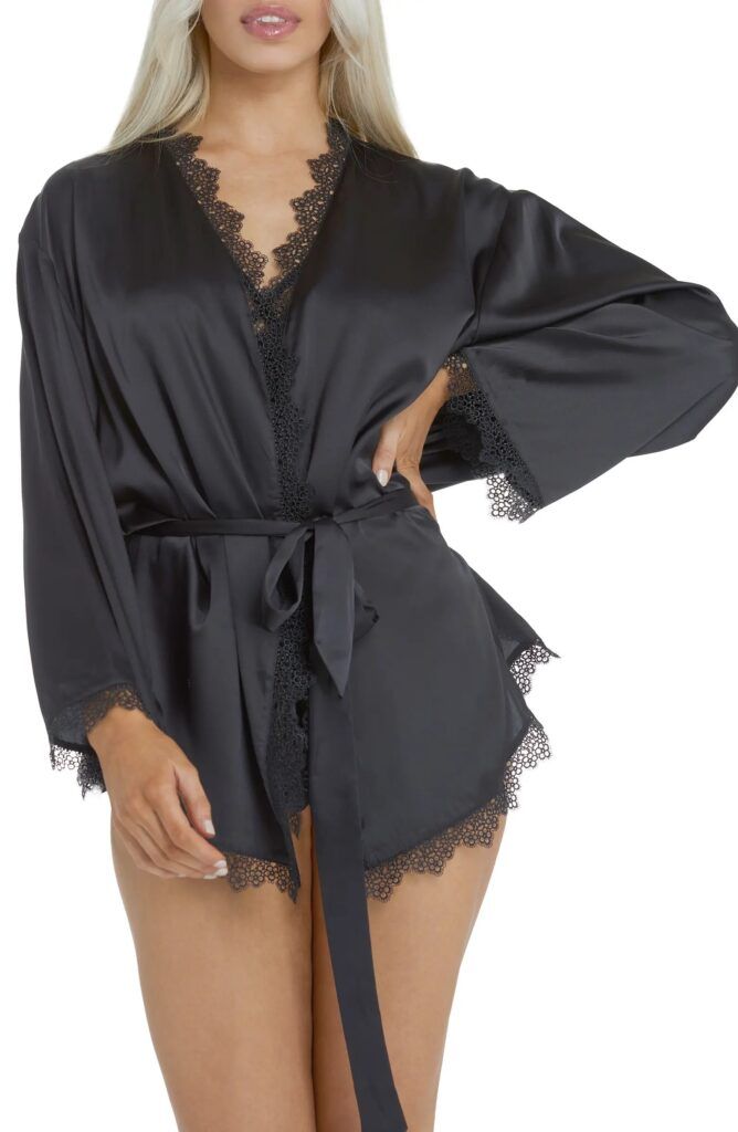 Plus Size Open Robe Spice it up with these 15 Sexy Plus Size Robes for Valentine's Day ...