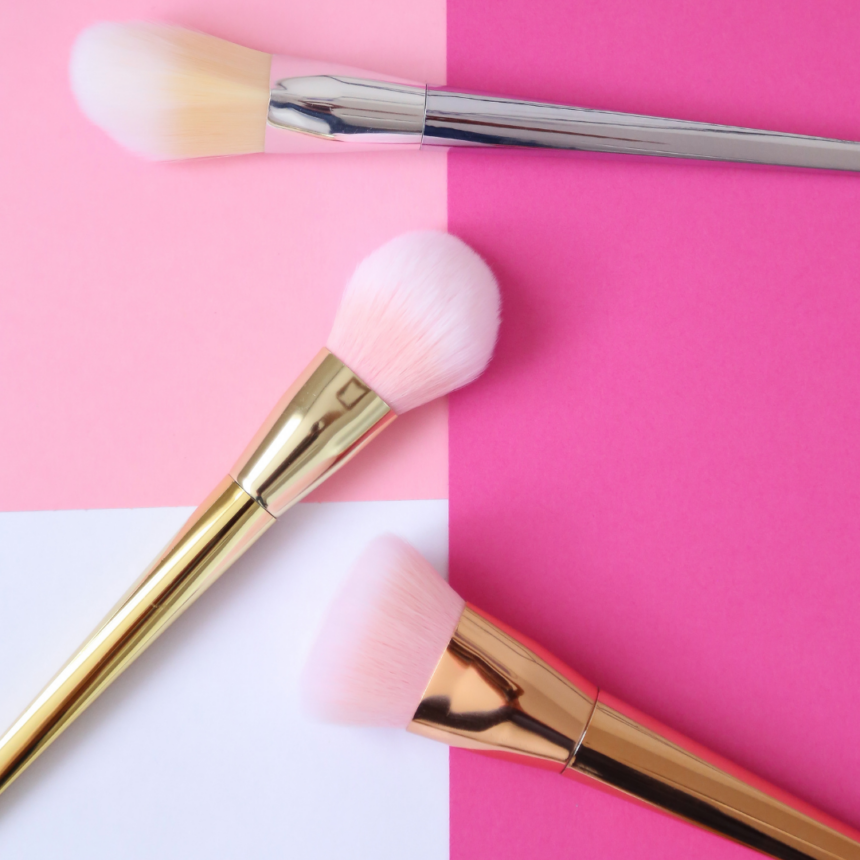 makeup brushes pink