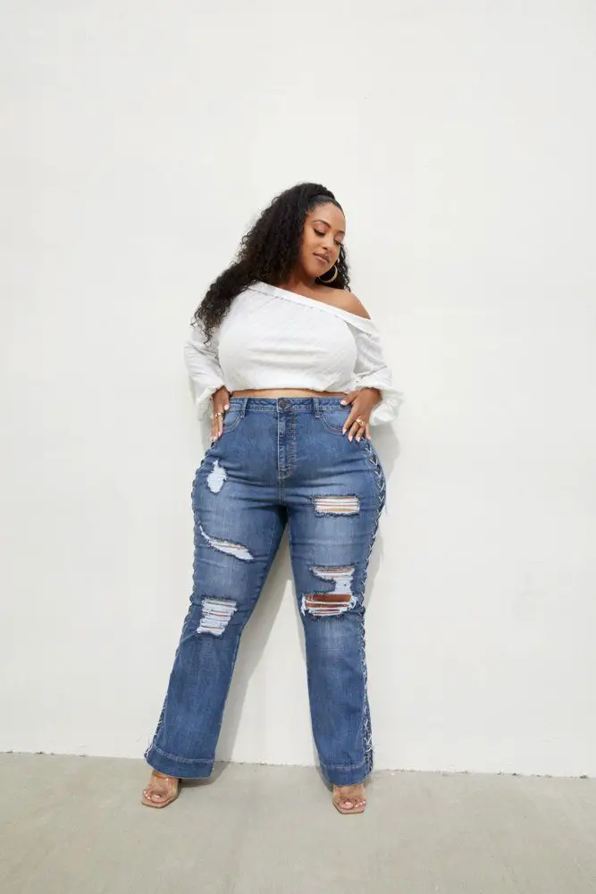 Looking for Plus Size Jeans? FTF Denim Gives You Fall Fashion Options!