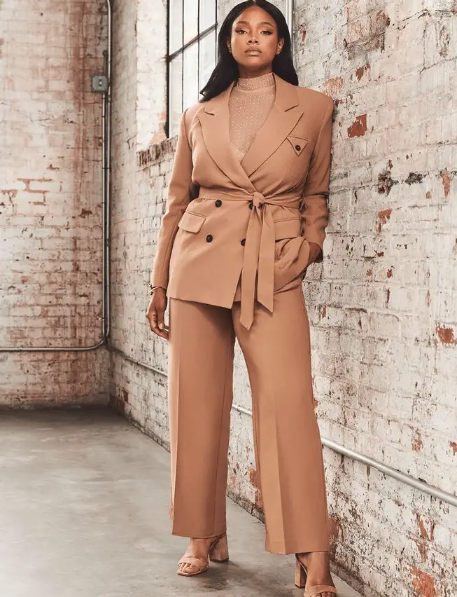 https://thecurvyfashionista.com/wp-content/uploads/2022/08/Wide-Leg-Trouser.png