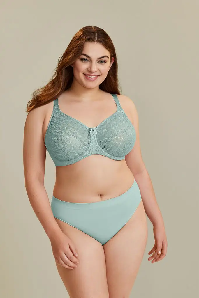 Plus size bra brand- Glamorise 