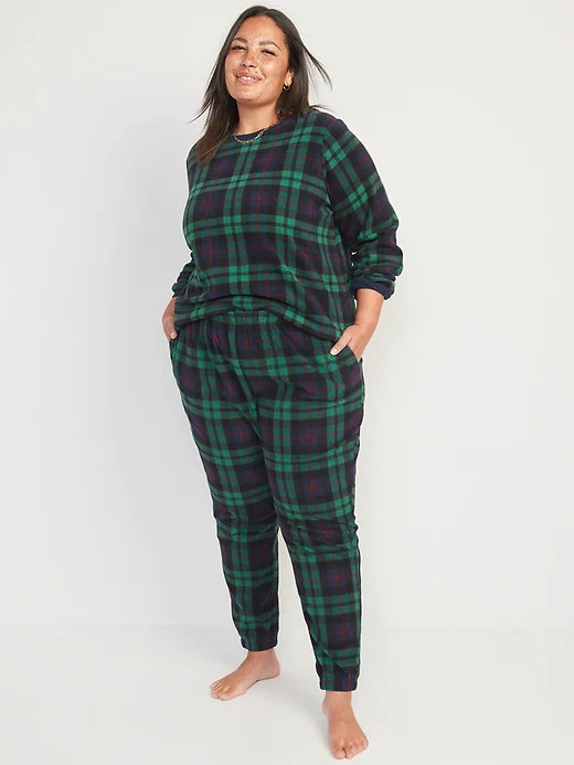 Matching Printed Microfleece Pajama Set for Women 1