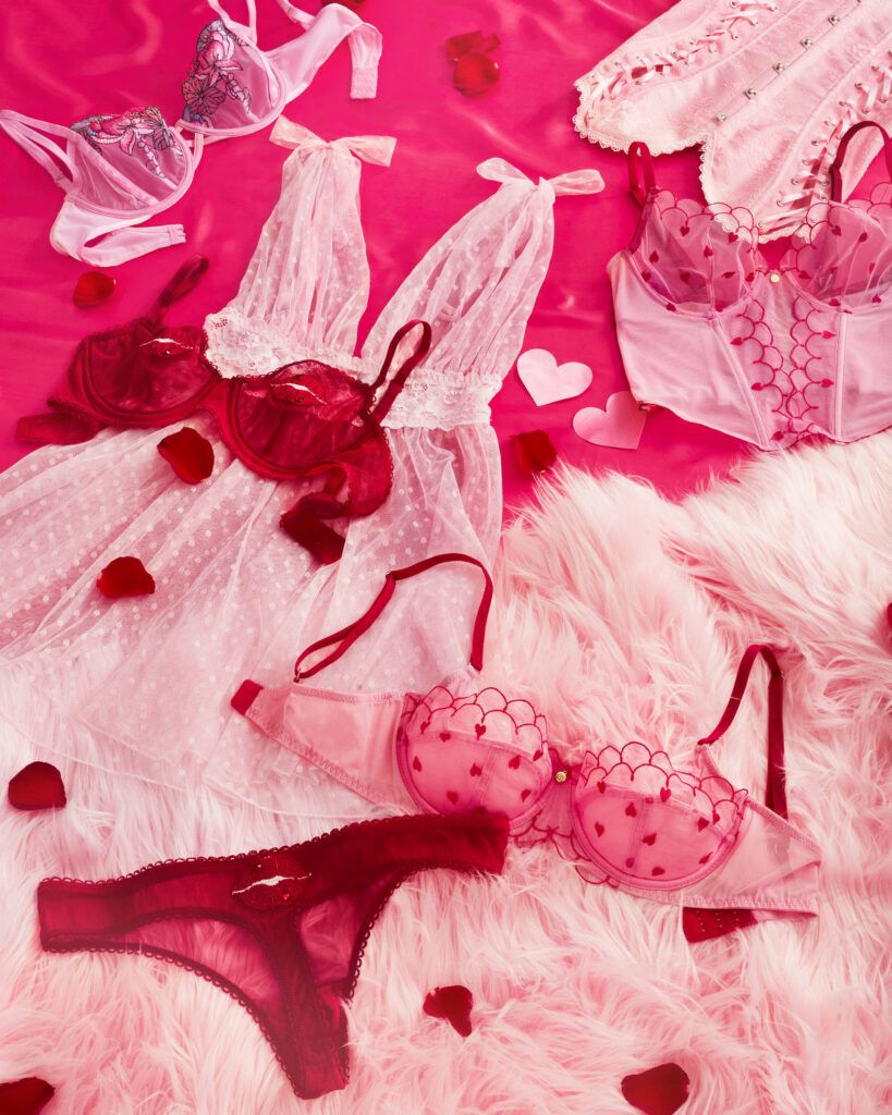 Hate Me And Date Me Lingeries