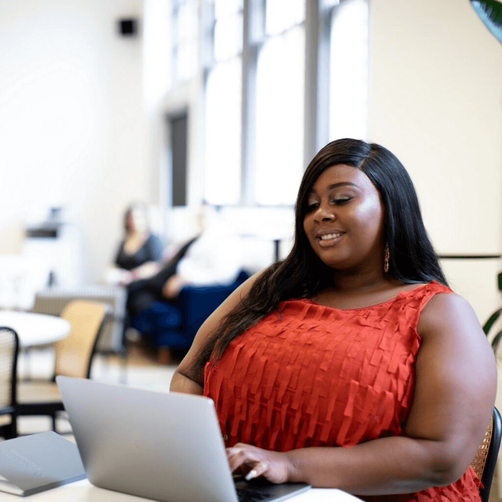 Learning To Become A Full Figured Fashionista