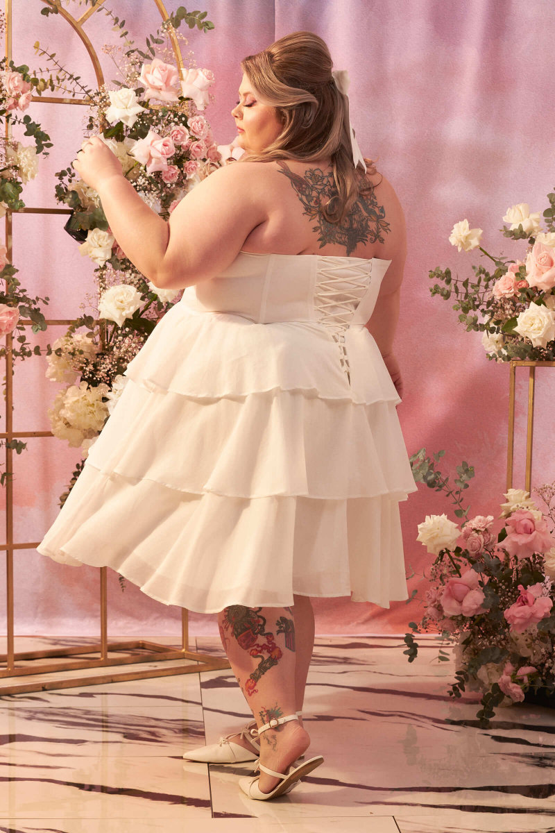 5+ Sustainable Plus Size Wedding Brands to Shop