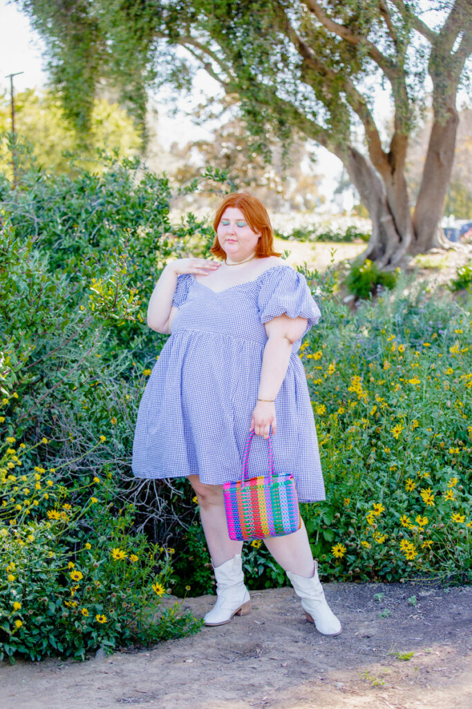 6 tips plus size women should know when booking an oversized photo shoot