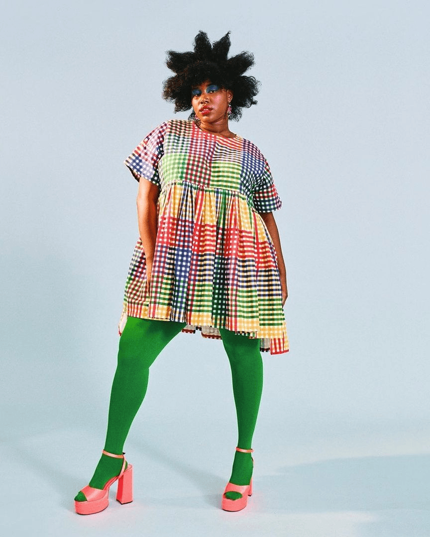 fall plus size shopping tips - we Love Colors tights 
