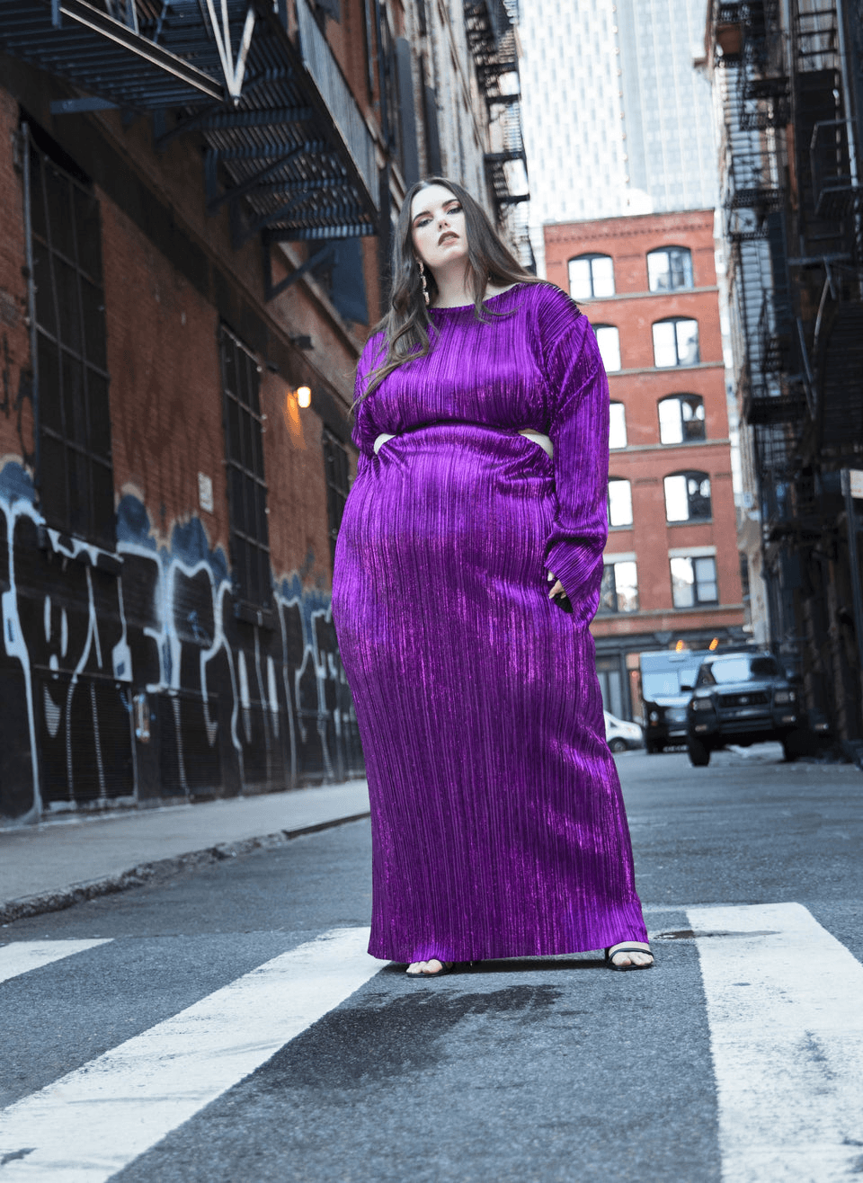 REBDOLLS HOLIDAY COLLECTION- OCTAVIA METALLIC PLISSE OPEN BACK MAXI SHIFT DRESS - EGGPLANT