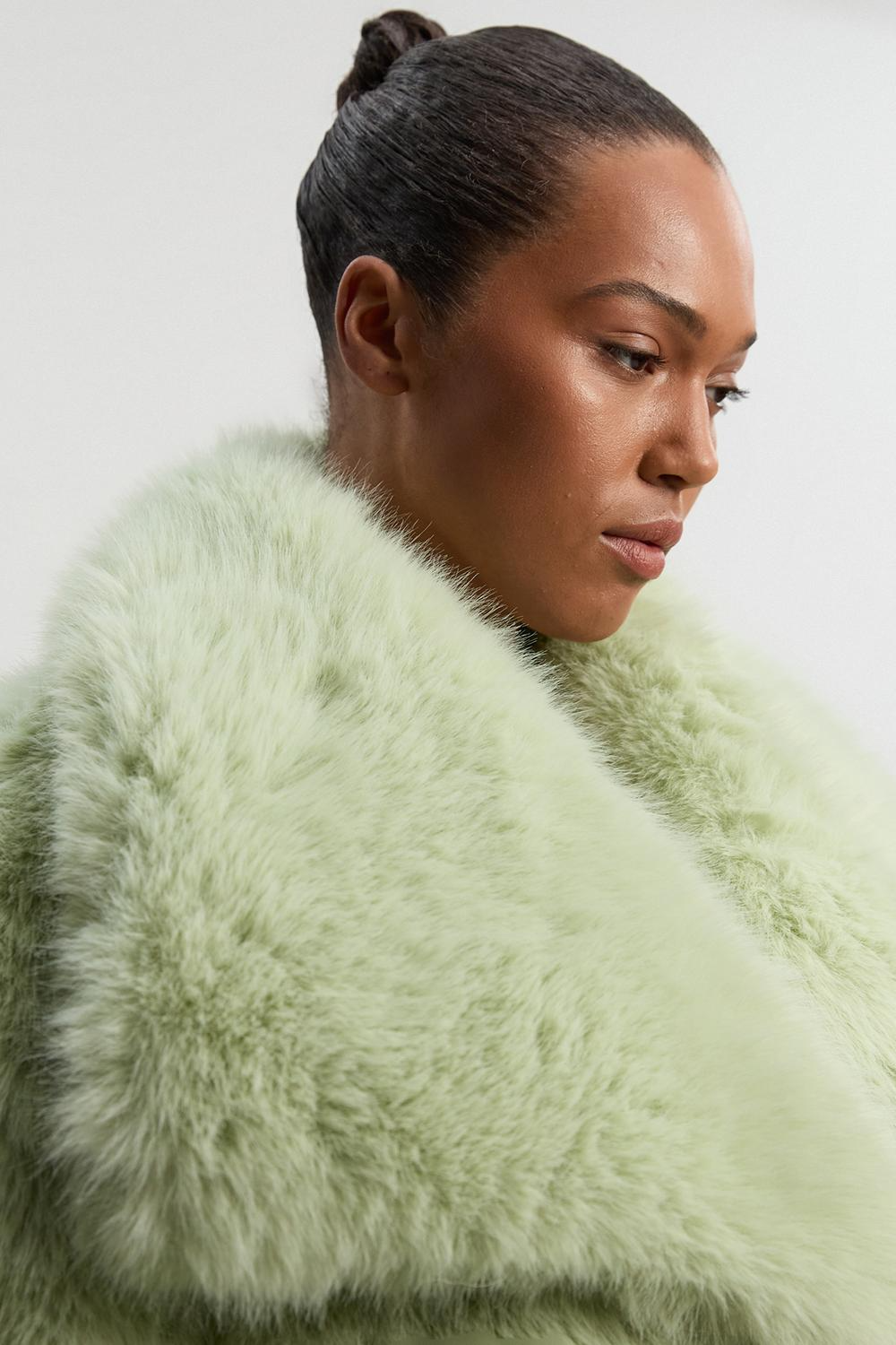 Plus Size Faux Fur Short Coat