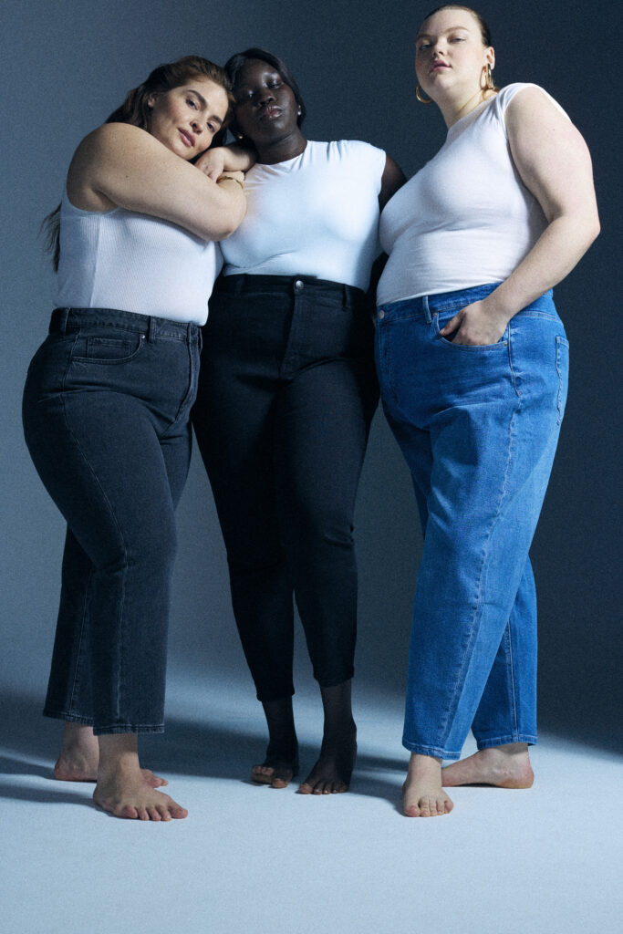 one of our trusted plus size retailers, Eloquii has just dropped their debut Eloquii Denim collection to help you find the plus size jeans your spring wardrobe has been looking for.