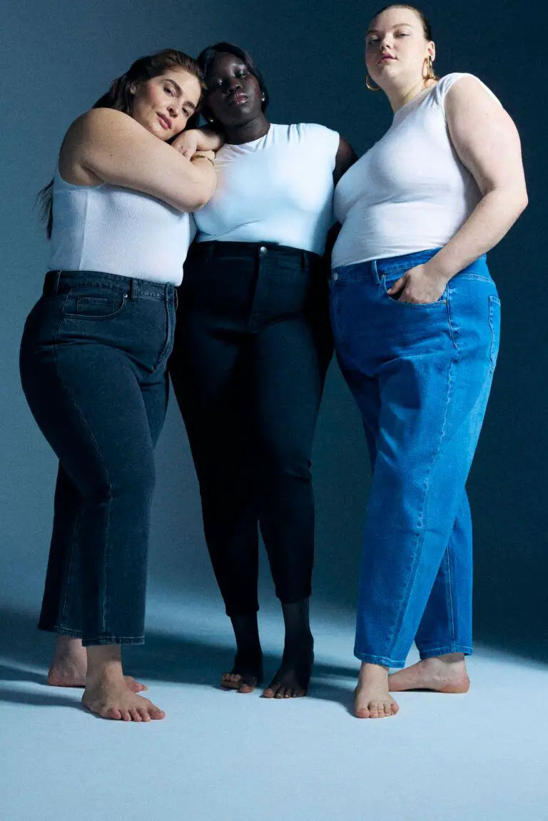 one of our trusted plus size retailers, Eloquii has just dropped their debut Eloquii Denim collection to help you find the plus size jeans your spring wardrobe has been looking for. classic denim pieces