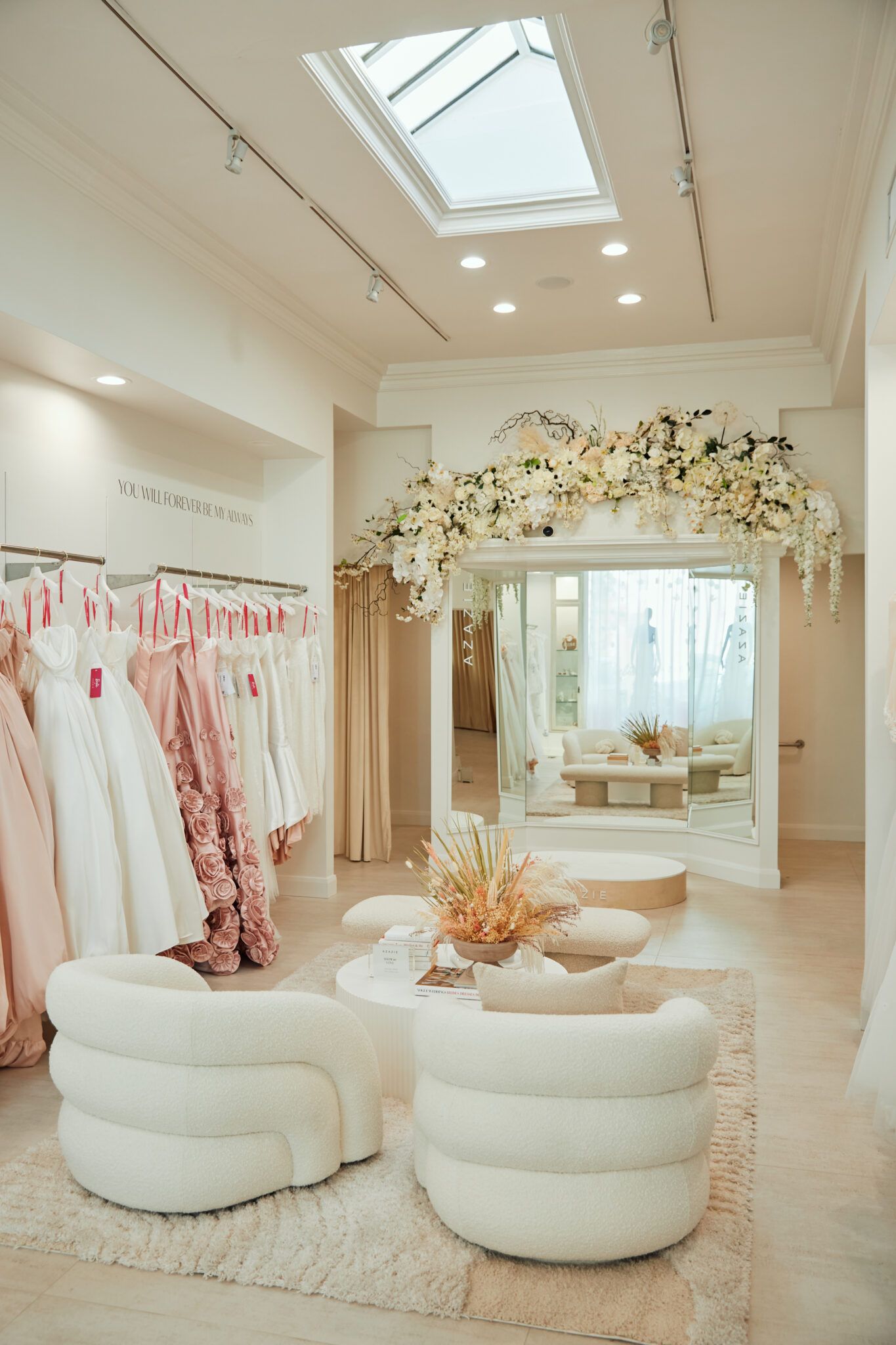 AZAZIE Studio opens in Beverly Hills, California
Azazie Bridal Fair at the Azazie Studio