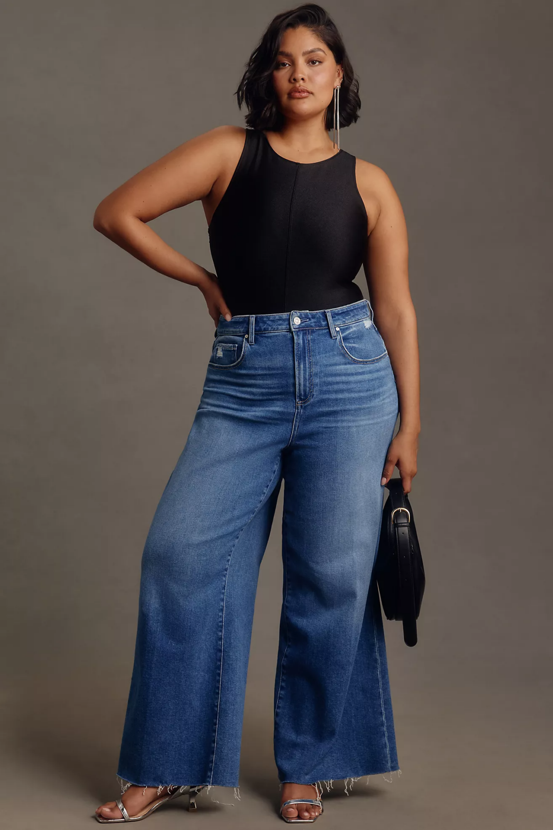 7 Styles of Plus Size Jeans Perfect for the Summer!