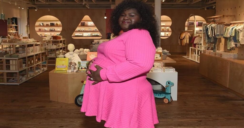Gabourey Sidibe in pink swing dress