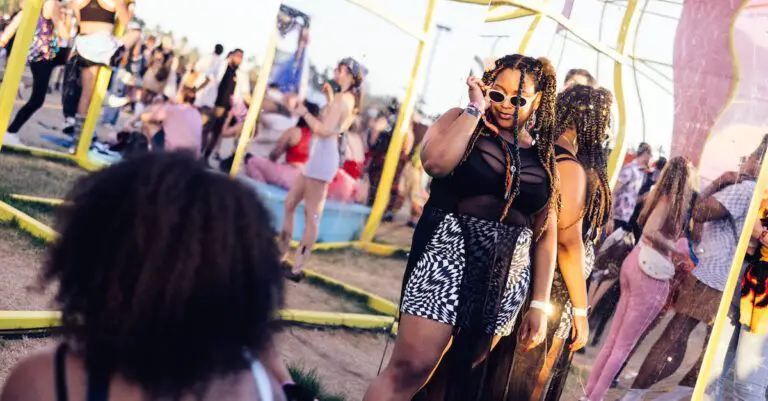 curvy girl at coachella