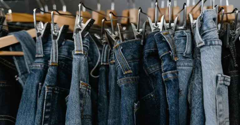All About Plus-Size Barrel Jeans And Where To Find Them?