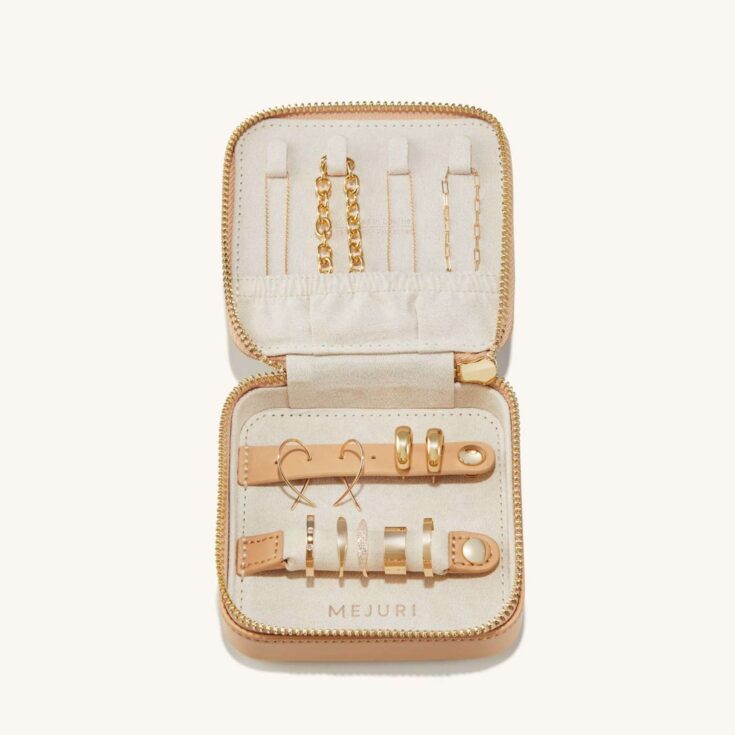 Image for Mejuri Travel Jewelry Case
