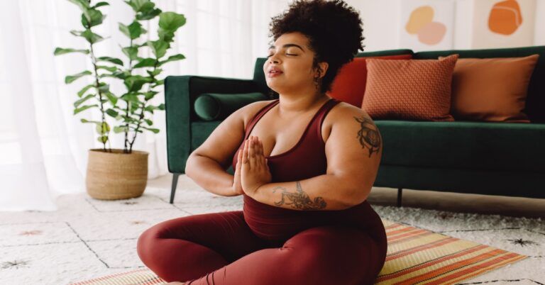 These Influencers Make Yoga For Plus Size Beginners Look Easy