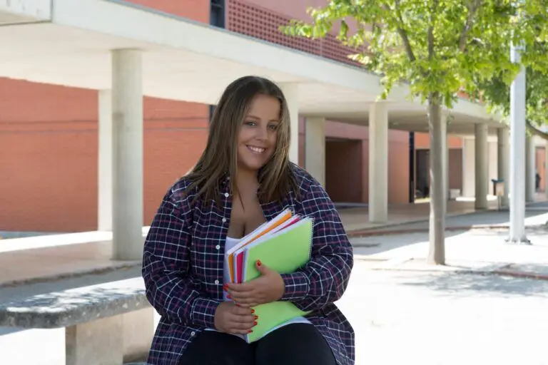 Back-to-School Bra Guide for Plus Size Teens: 5 Essential Tips