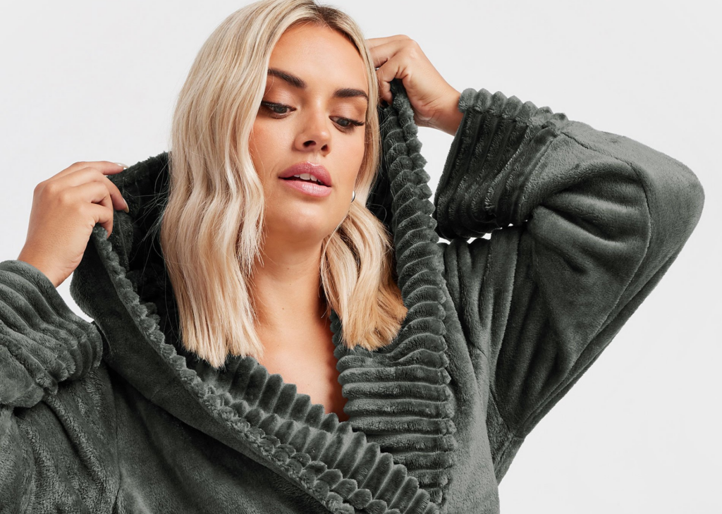 15 Plus Size Robes for Maximum Winter Style & Comfort You''ll Love to ...