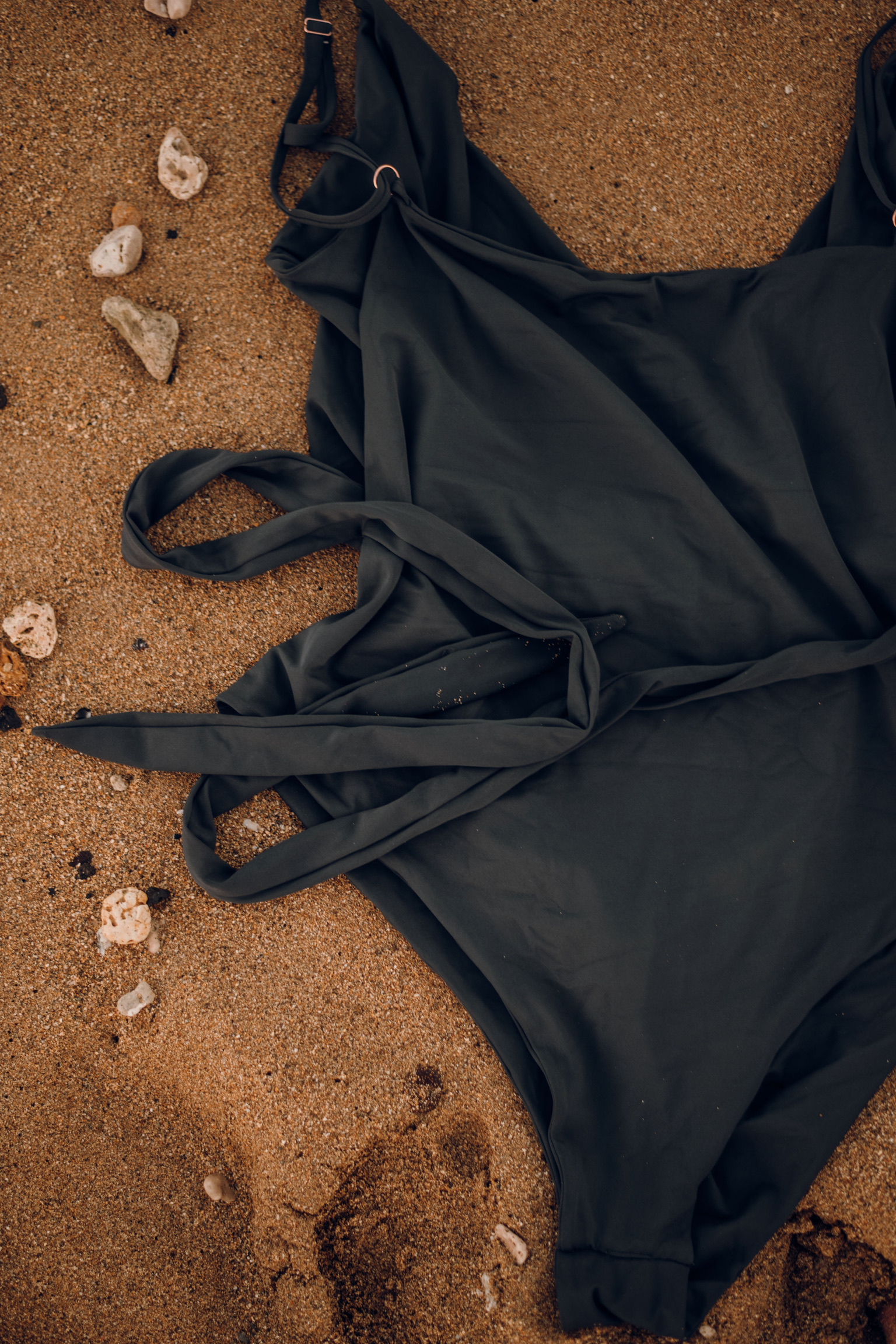 4 Melon Bay Swim تطلق ملابس السباحة ذات الحجم
