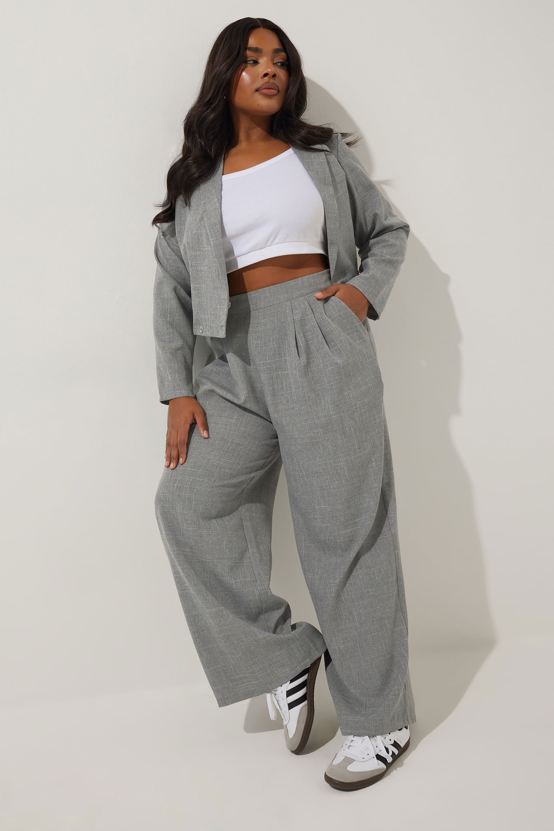 LIMITED-COLLECTION-Curve-Grey-Cropped-Blazer- الدليل النهائي لحجم زائد الحجم لفصل الربيع: صلصة السلطة أصبحت سهلة