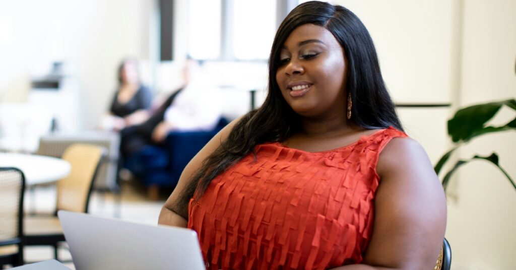 tips for online dating as a plus size woman