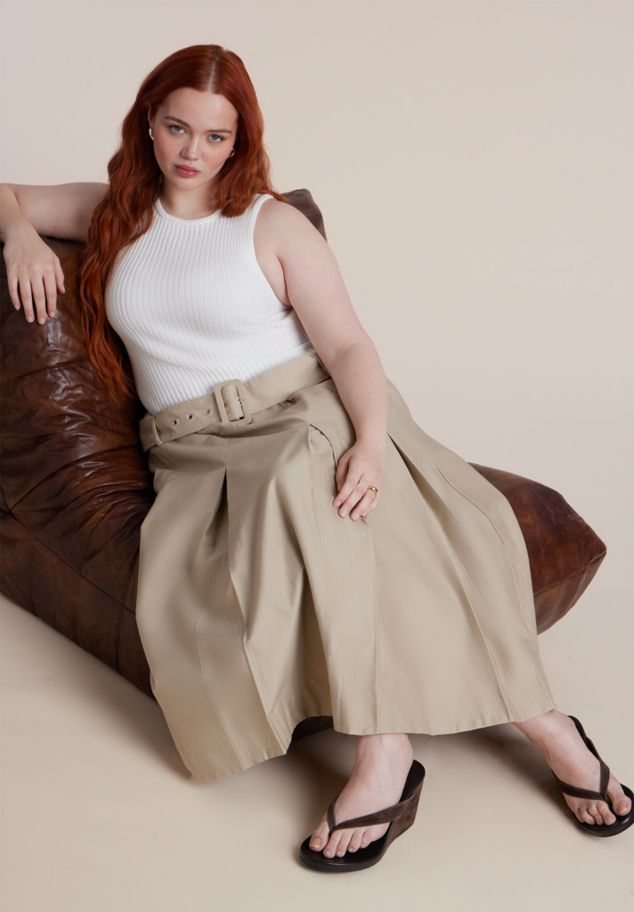 Combo Dress With Belt
plus size business casual tips