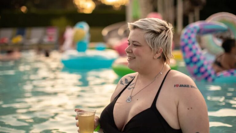 Plus size swim accessories